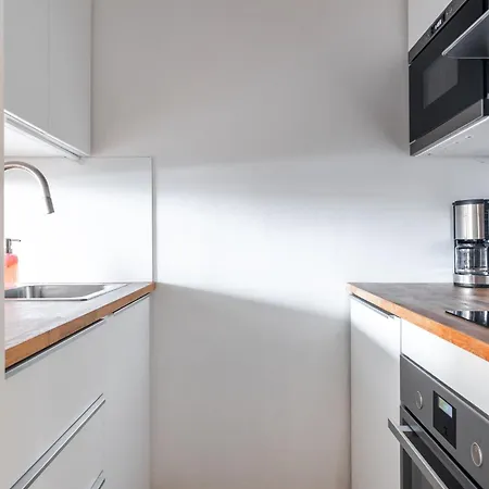 Modern & With Balcony * Lahti