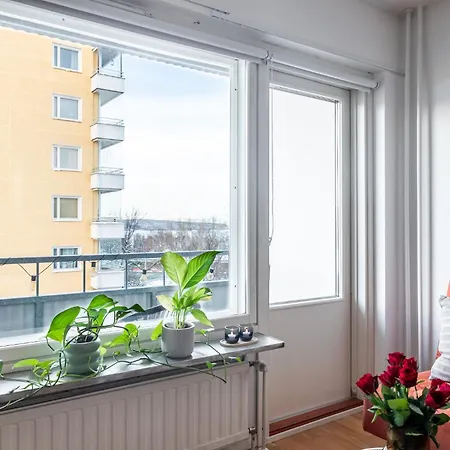 Modern & With Balcony להטי