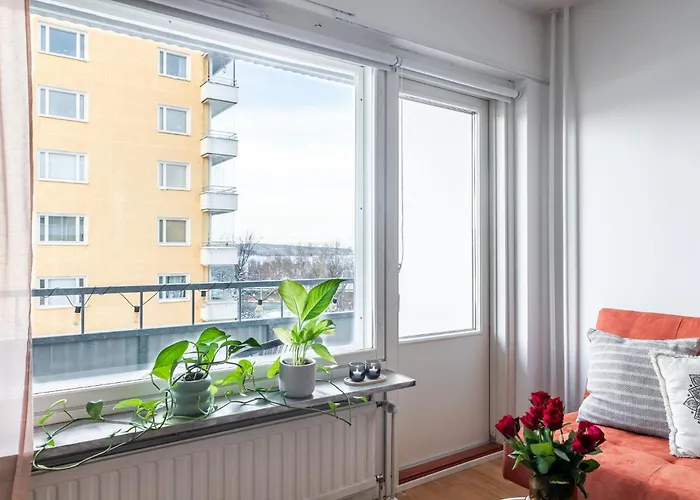 Modern & With Balcony لاهتي